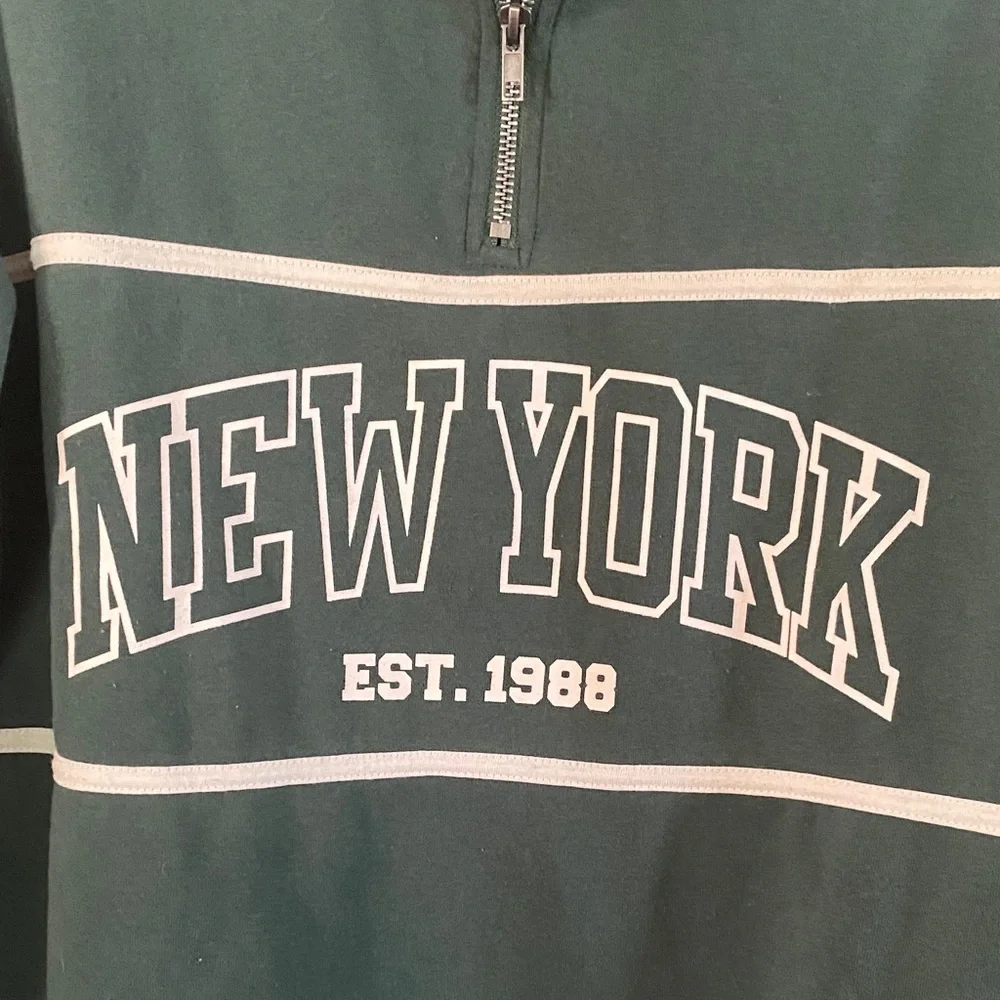 Social Scene Green New York Half-Zip Sweatshirt Retro Style Size Medium - Picture 4 of 5